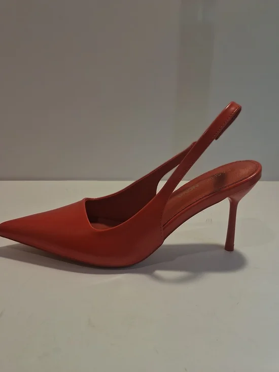 Fashion Nova Red Pointed Slingback Stiletto Heels - Picture 4 of 7